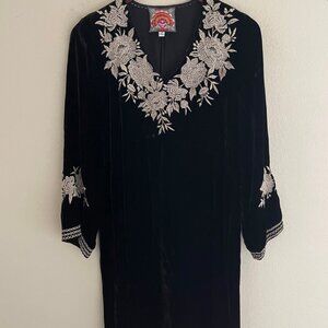 JOHNNY WAS Black Velvet Geometric & Floral Embroidered Dress: XS; NWOT! P2P: 18"